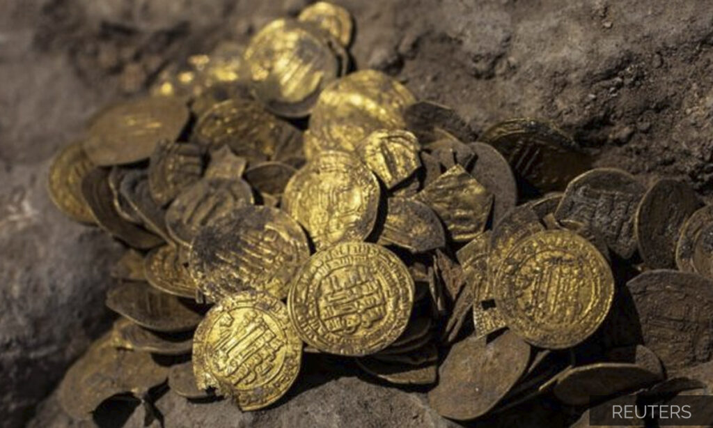 Israeli youths unearth a trove of 1,100-year-old gold coins from Abbasid era