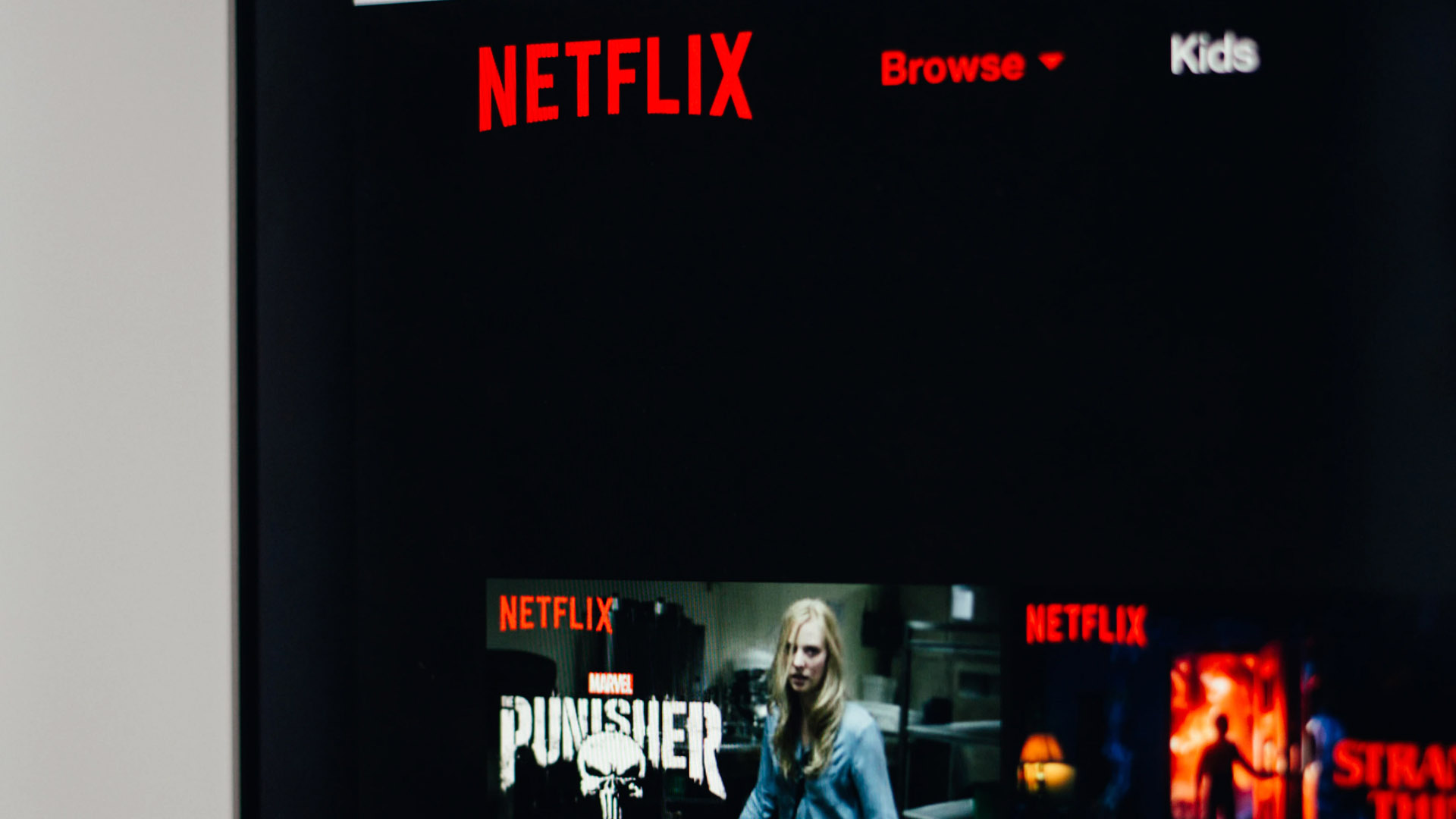 Netflix banning users who use a VPN to access restricted content