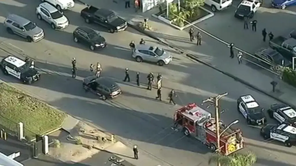 Due to the discovery of illegal fireworks, a whole neighbourhood in Azusa had to be evacuated
