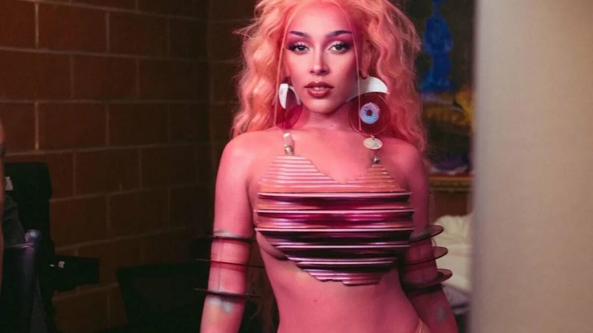 Twitch Viewers Troll Rapper and songwriter Doja Cat | The West News