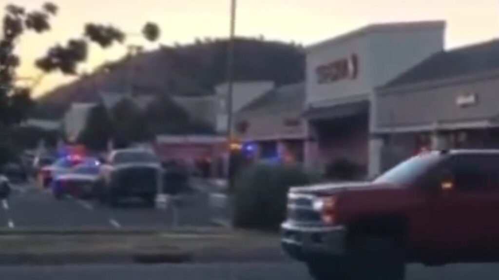 Oregon supermarket shooting leaves at least 1 person dead and 1 more wounded