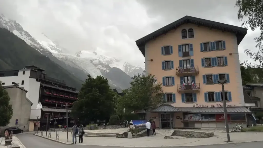 Chamonix, France | Walking Alice (YouTube)