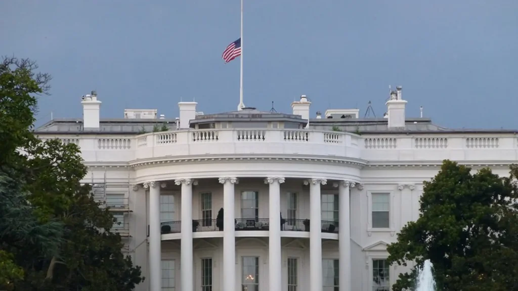 What’s Open and Closed on July 4, 2026? Banks, USPS, Stores, Stock Market and Restaurant Hours What's Open and Closed on July 4